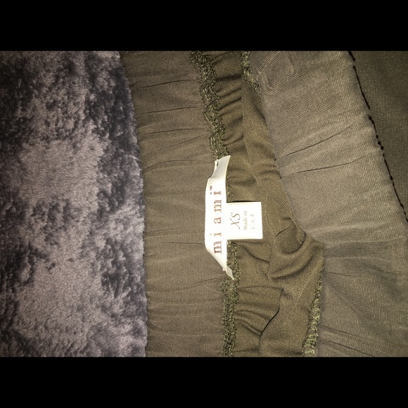 Off the shoulder olive green top - Picture 2 of 3